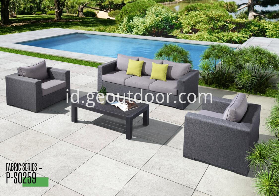 Outdoor rattan sofa set